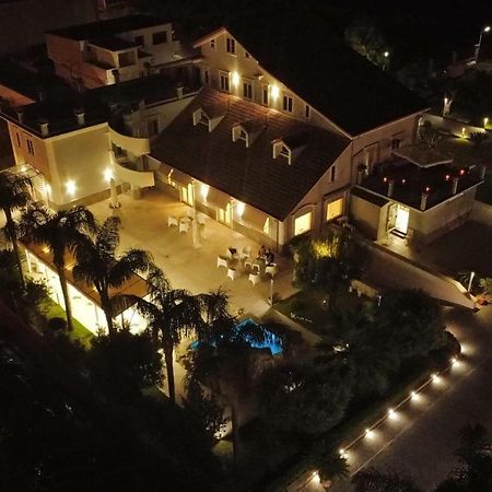 Hotel Villa Ruggiero Brusciano Esterno foto