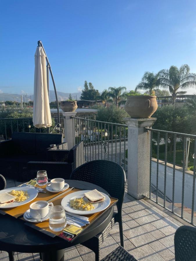 Hotel Villa Ruggiero Brusciano Esterno foto